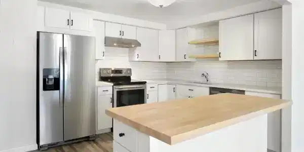 1 Commodore Court