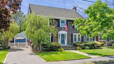 18 Pickwick Road