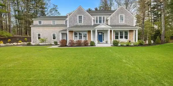 15 Cushing Drive