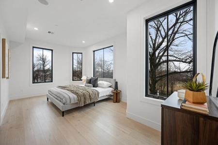490 Bennington