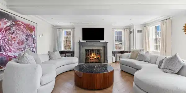 25 Beacon Street