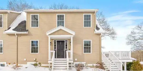 16 Hodgkins Road