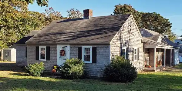 9 Village Green