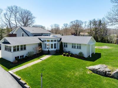 61 Rust Way