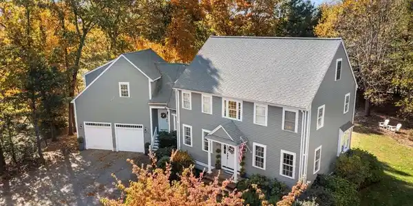 28 Cedar St
