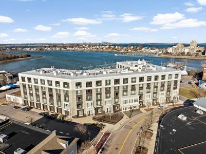 10 Shipyard Dr