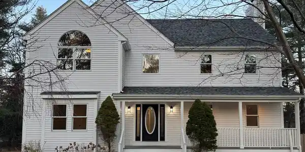 11 Parkway Ln