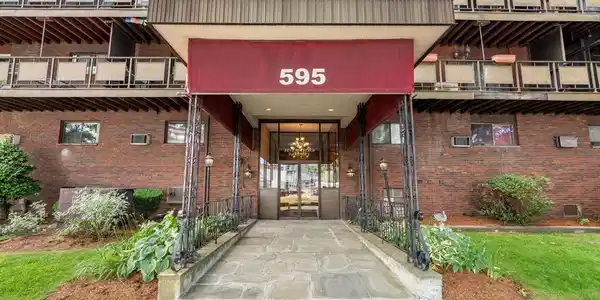 595 Revere Beach Pkwy