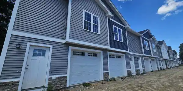 51 Brock Ave.