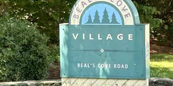 15 Beals Cove Rd