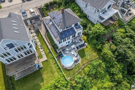 85 Sea Avenue