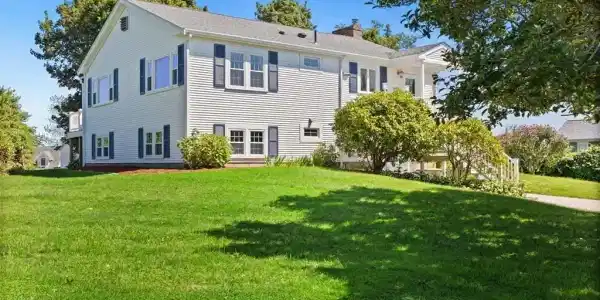 108 Dillingham Ave