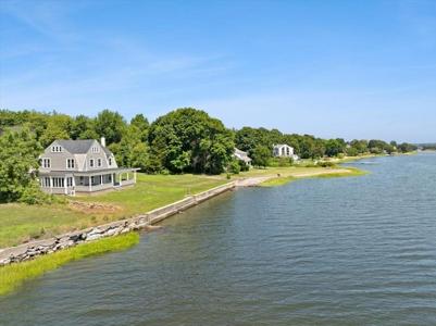 1366 Gardners Neck Rd