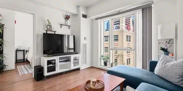 1 Nassau St