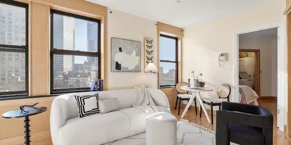 42 Beach Street
