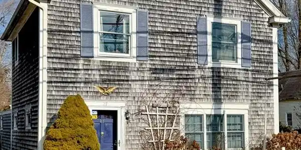 27 Carriage Shop Rd