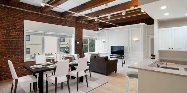 15 Sleeper St