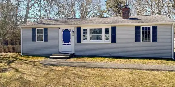 11 Nobby Ln