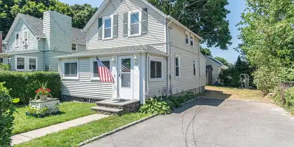 92 Harris Ave