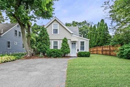 26 Central St