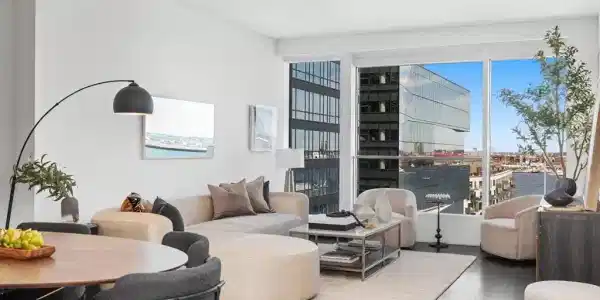 150 Seaport Blvd