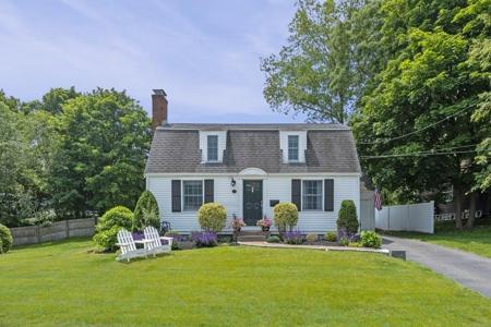 13 Bayberry Rd