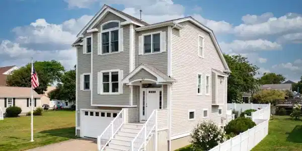 31 Seminole Ave
