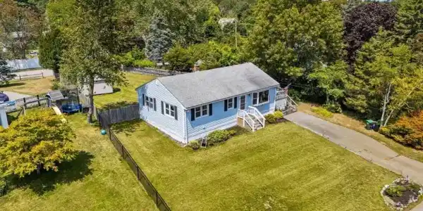 131 Genevieve Ln