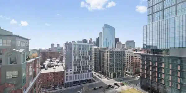 100 Lovejoy Wharf