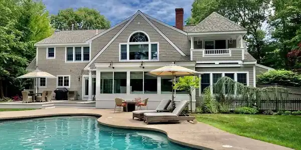 48 Shoestring Bay Rd