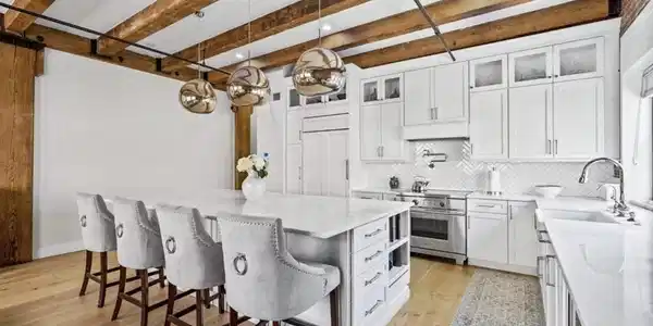 33 Sleeper St