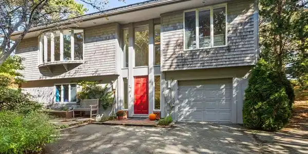 24 Pilgrim Heights Road