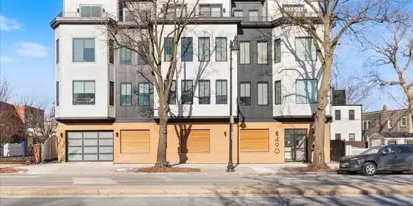 490 Bennington