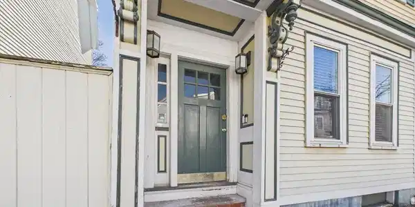 511 East Eighth