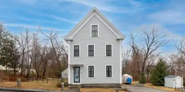 9 Hickory St