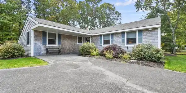 17 Cuttysark Rd