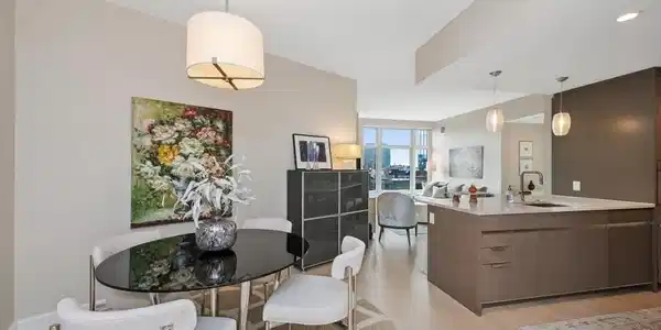 100 Lovejoy Wharf