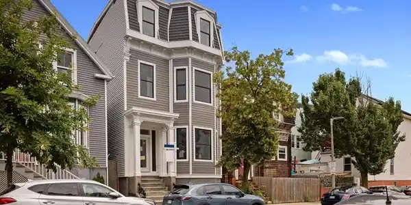 24 Marion Street
