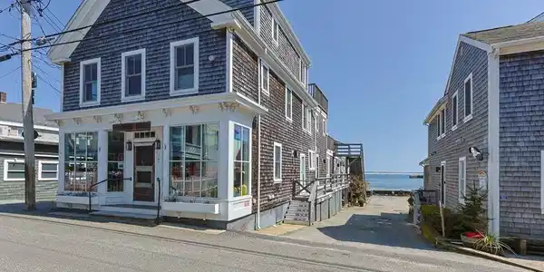 147 Commercial St