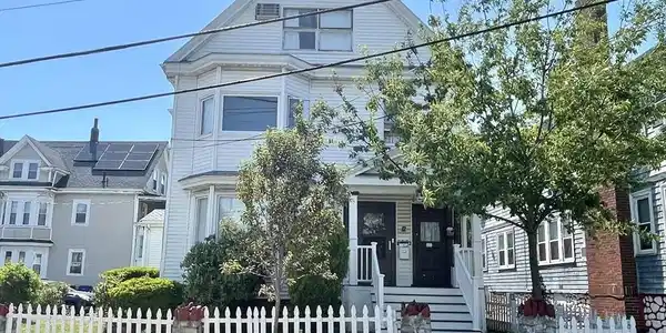 12 Jones Ave