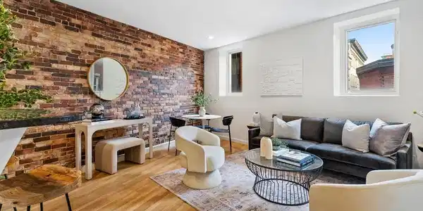 19 Wiget St.