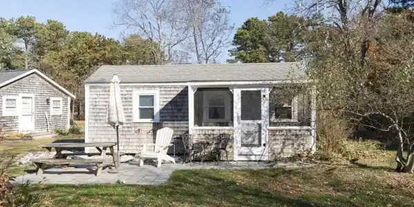 125 Shore Rd
