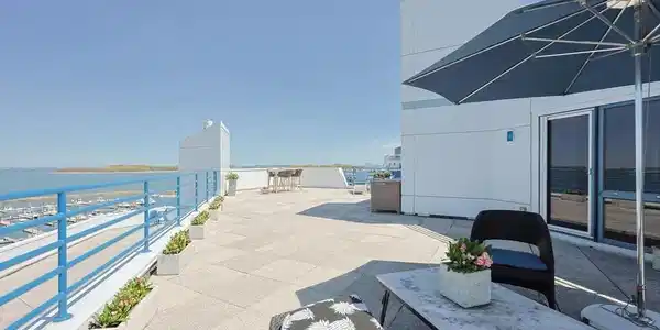 2001 Marina Dr