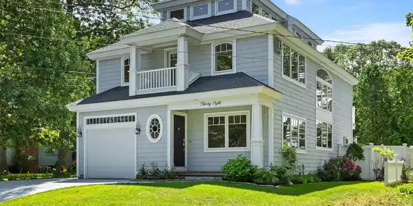 38 Ivy Street