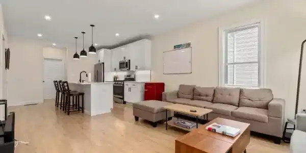 11 Dexter St