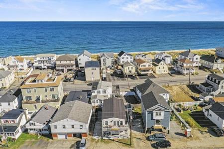 78 North End Boulevard