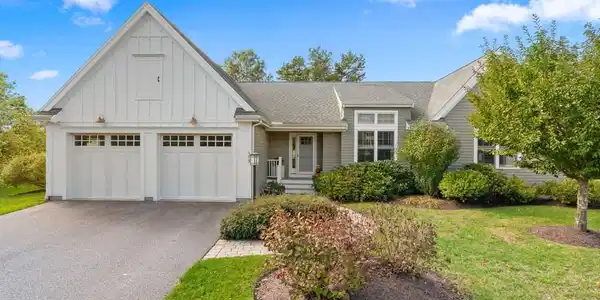 105 Seton Highlands