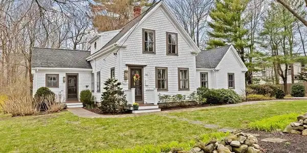 241 Country Way