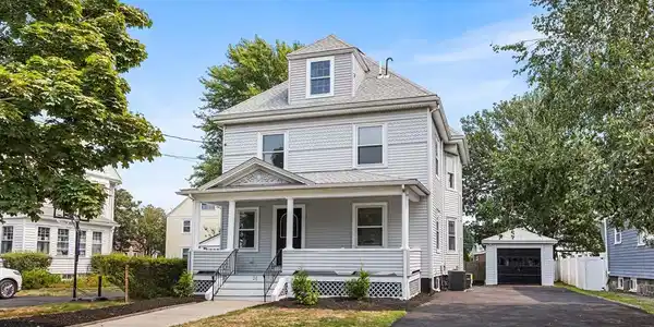 26 Sargent St