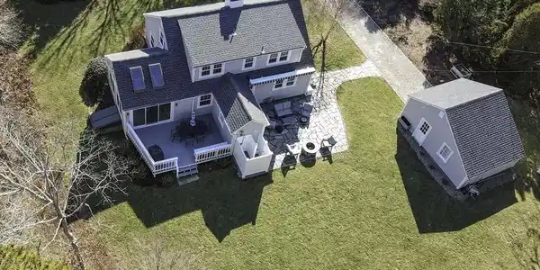 15 Cora Ln